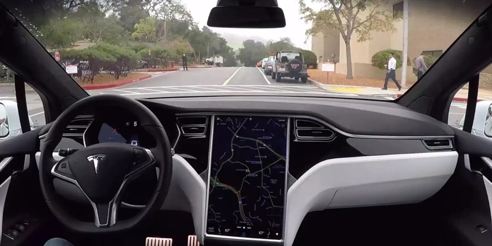 Driverless Tesla now in downtown Toronto and across Canada