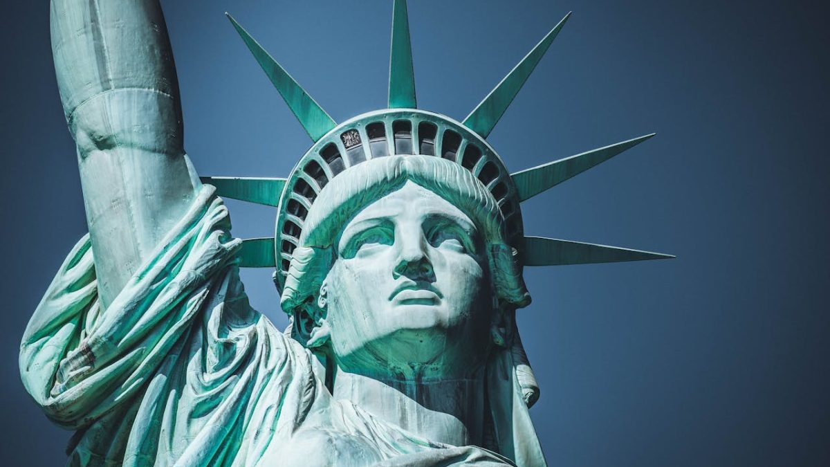 Automatic citizenship for those born in US may end with Trump. What will happen in Canada?