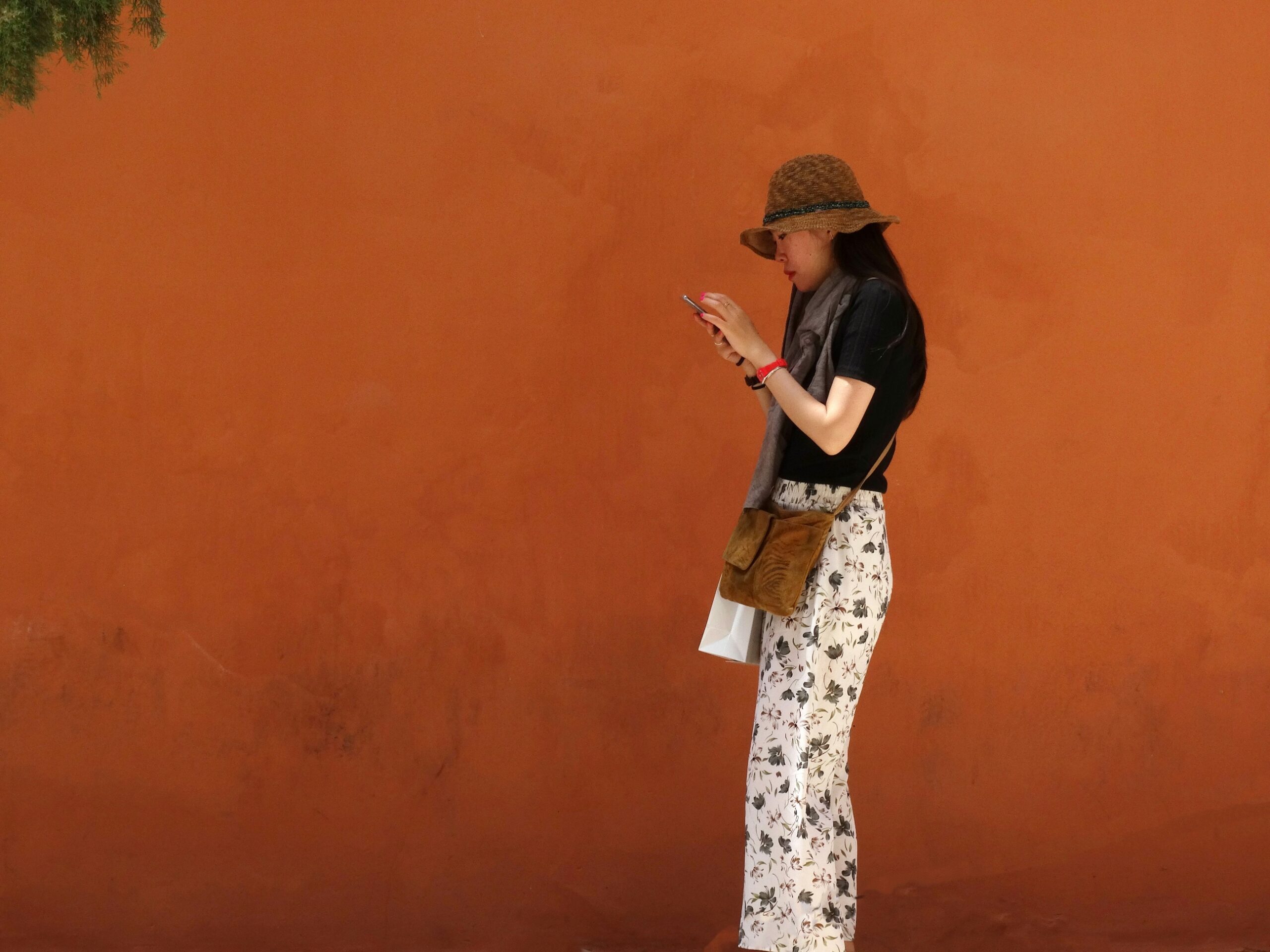 Why carrying your phone on your body could be dangerous to your health