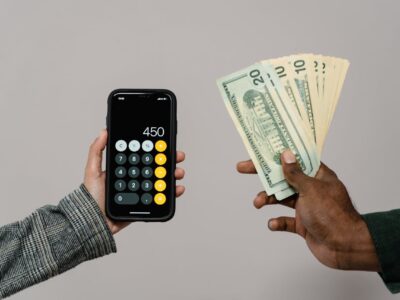 Money management app for kids (Flip & Floss) land major U.S. deal